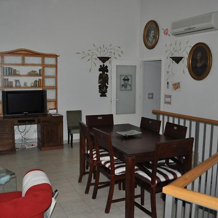 Apartamentos La Casa Pintada Caceres Phòng bức ảnh